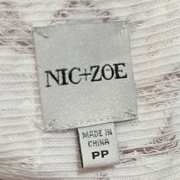 NIC+ZOE Petal Lace Top Paper White Women’s Size PP (0P/2P) - Picture 8 of 10